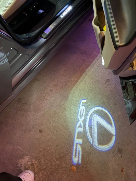 2013 Lexus IS 2nd Gen - Image 11 of 12