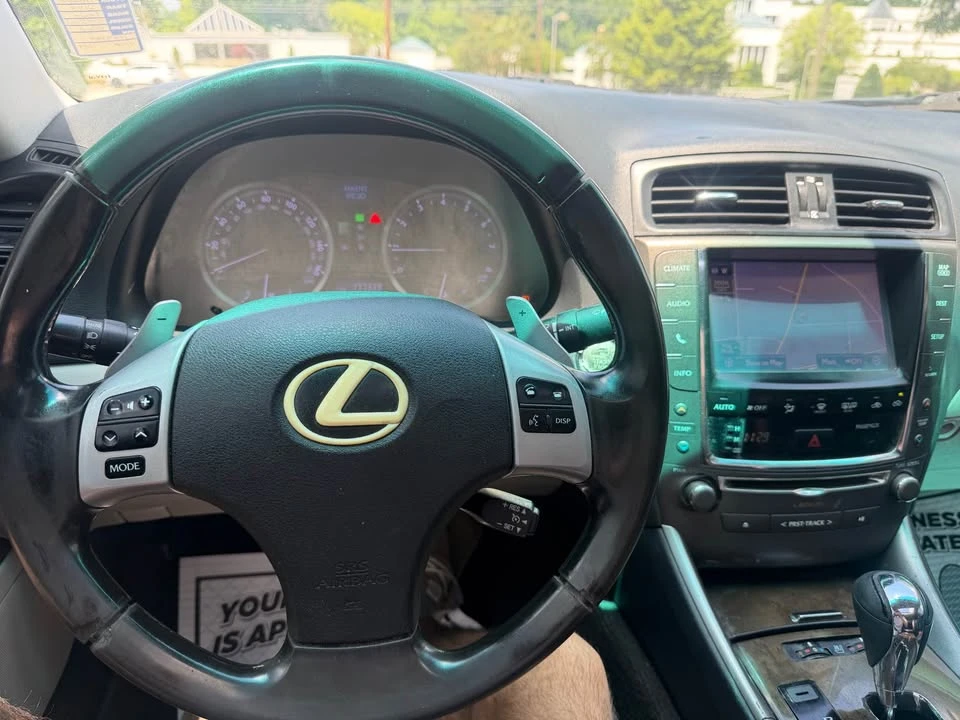 2013 Lexus IS 2nd Gen - Image 12 of 15
