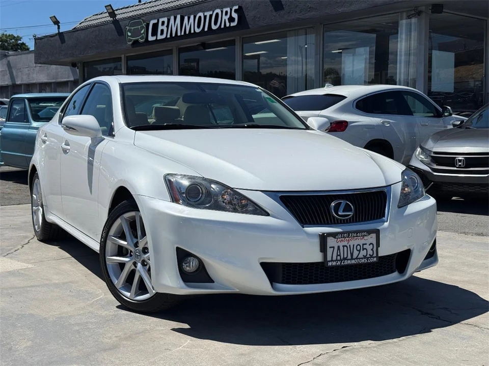 2013 Lexus IS 2nd Gen - Image 2 of 27