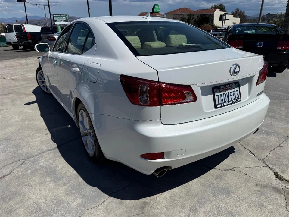 2013 Lexus IS 2nd Gen - Image 9 of 27