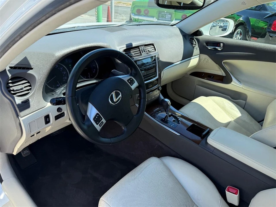 2013 Lexus IS 2nd Gen - Image 10 of 27