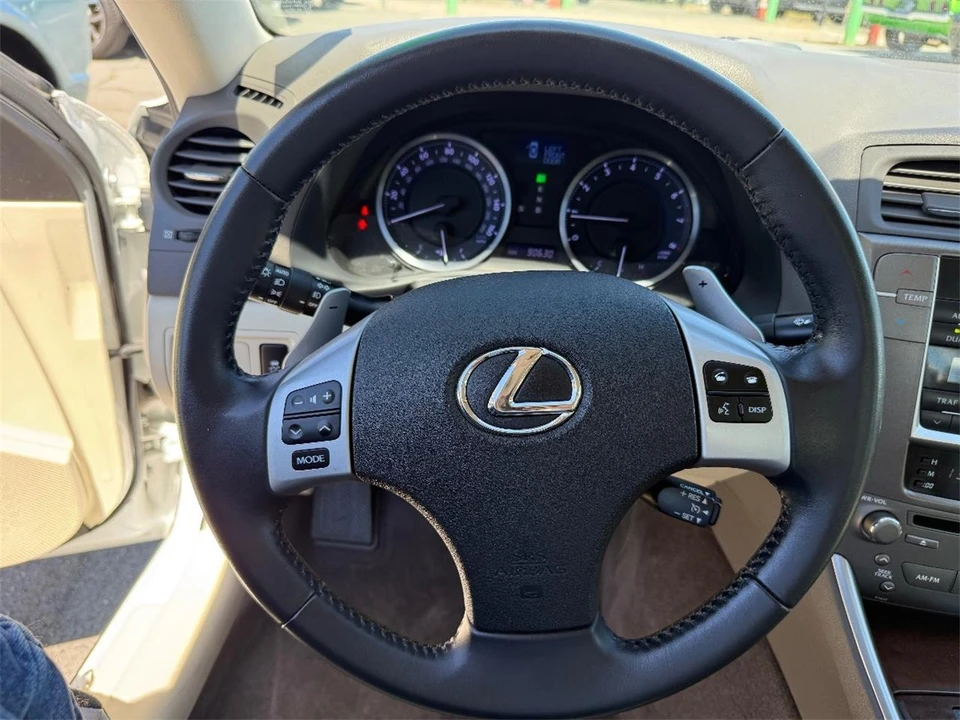 2013 Lexus IS 2nd Gen - Image 24 of 27