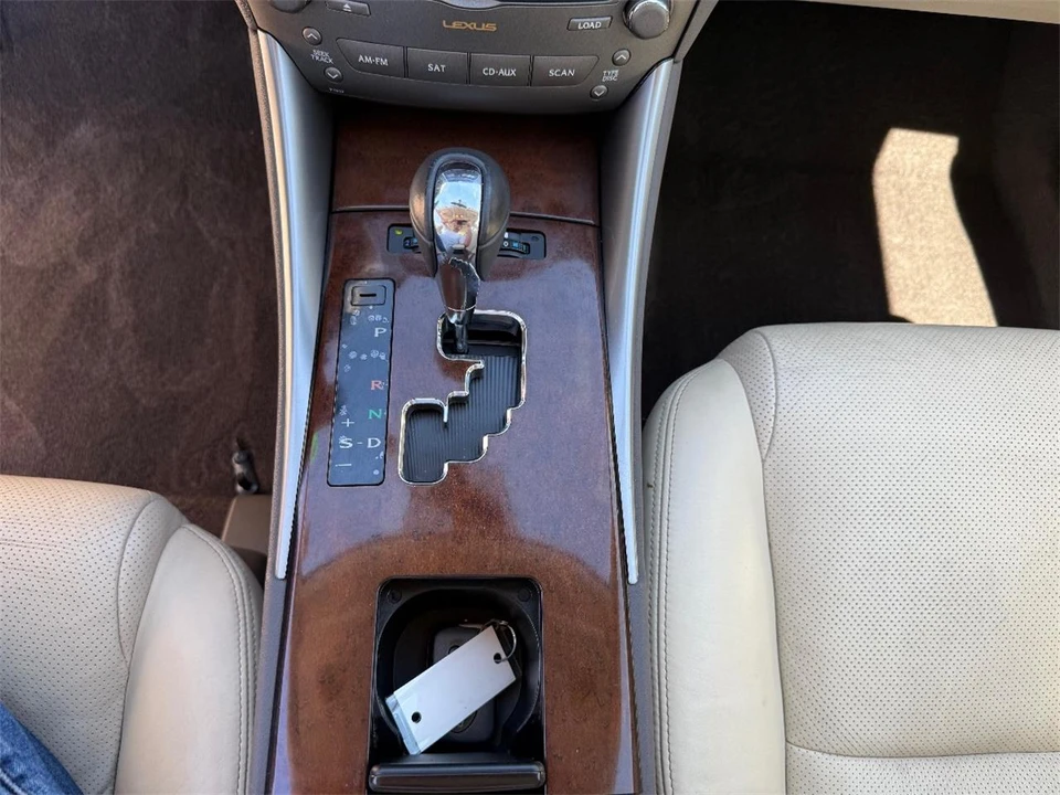 2013 Lexus IS 2nd Gen - Image 25 of 27
