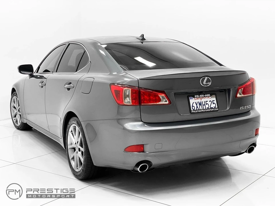 2013 Lexus IS 2nd Gen - Image 4 of 12