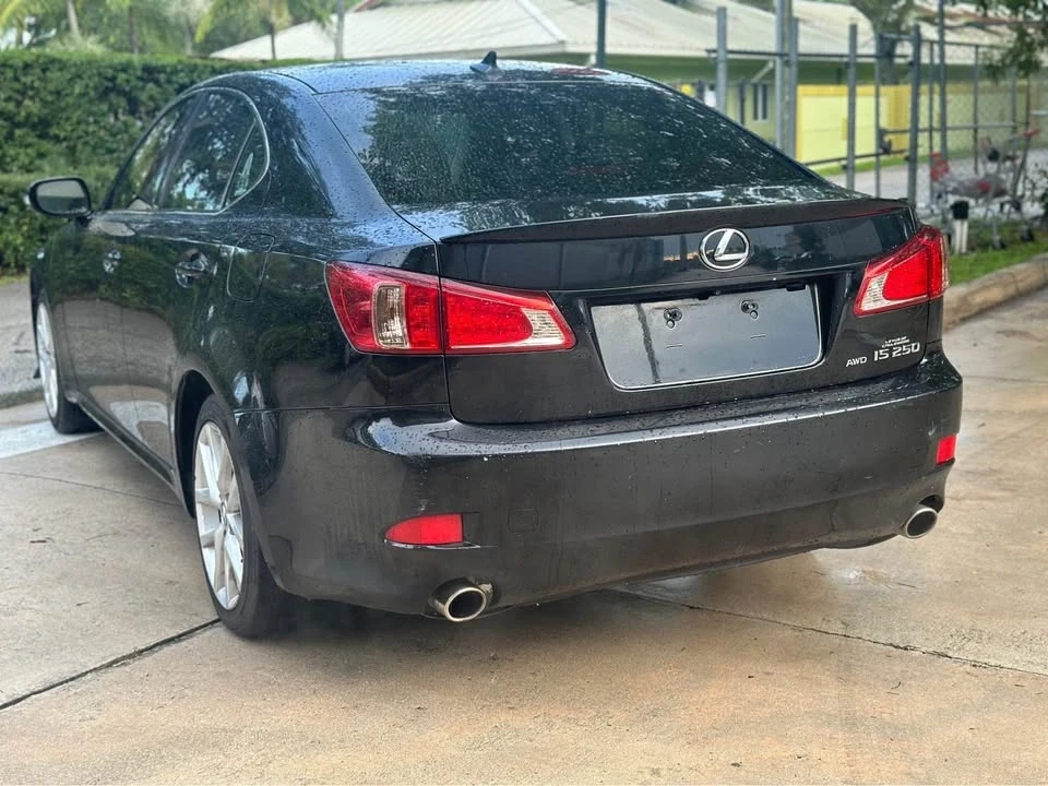 2013 Lexus IS 2nd Gen - Image 6 of 10