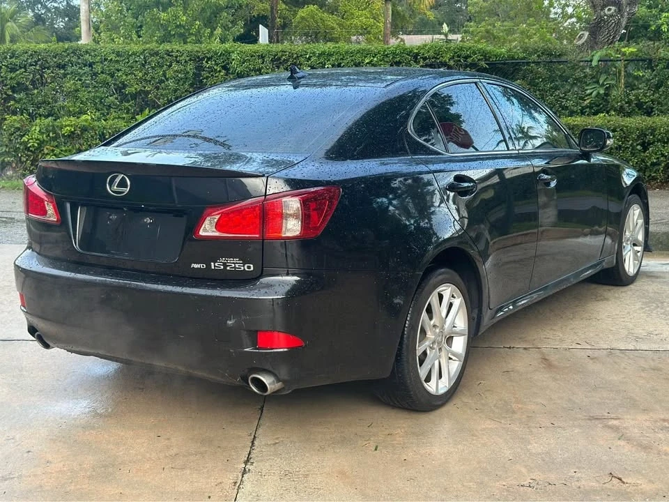 2013 Lexus IS 2nd Gen - Image 5 of 10