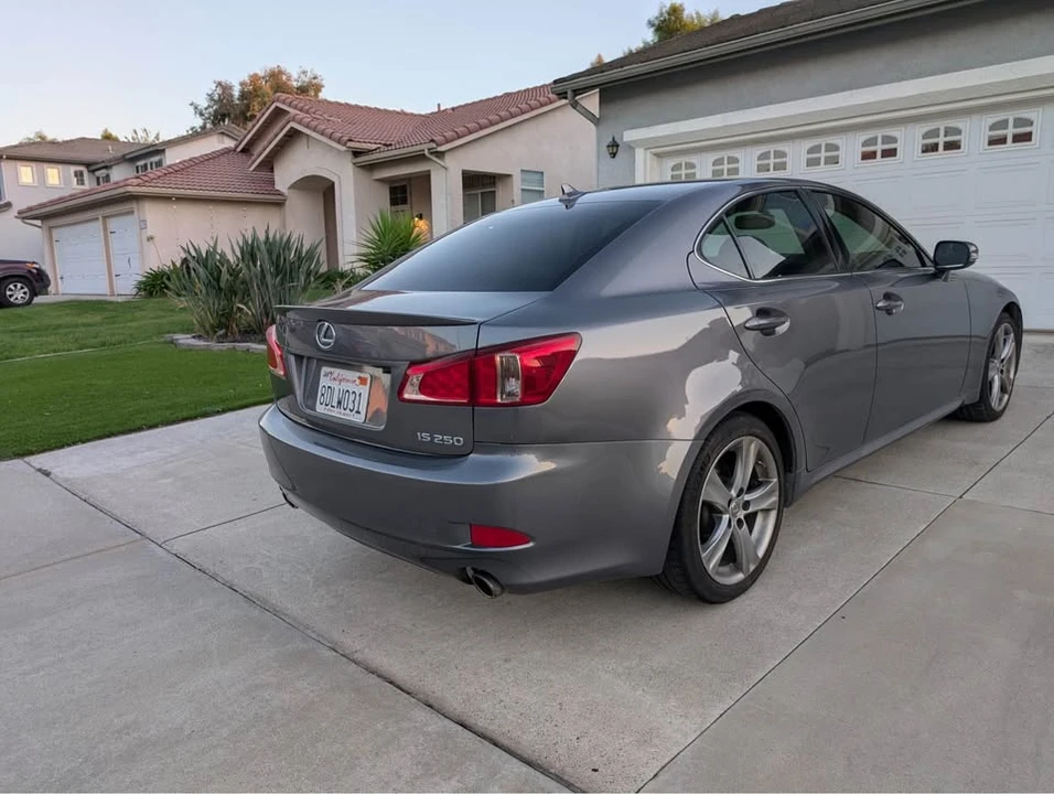 2013 Lexus IS 2nd Gen - Image 4 of 10
