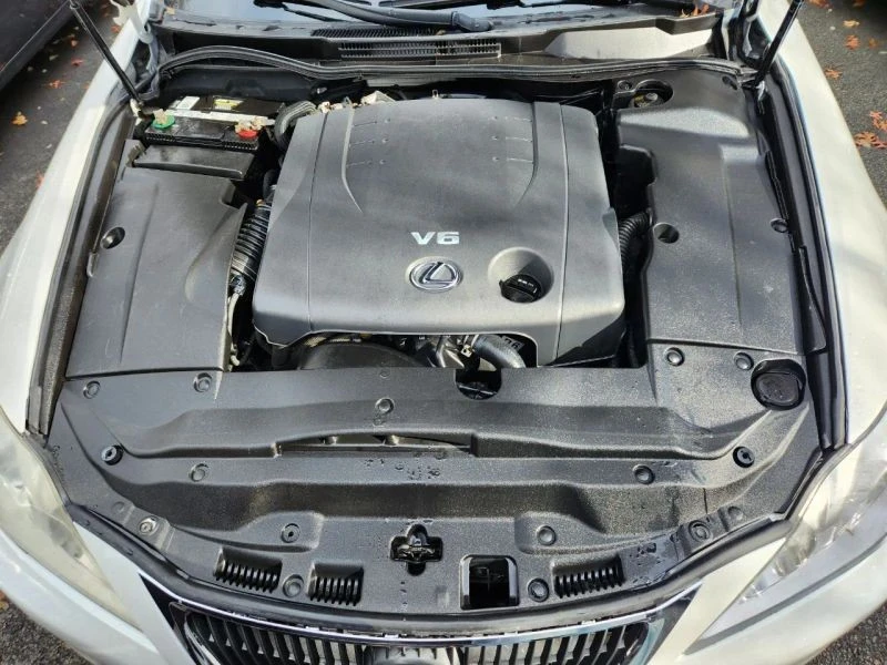 2013 Lexus IS 2nd Gen - Image 8 of 12