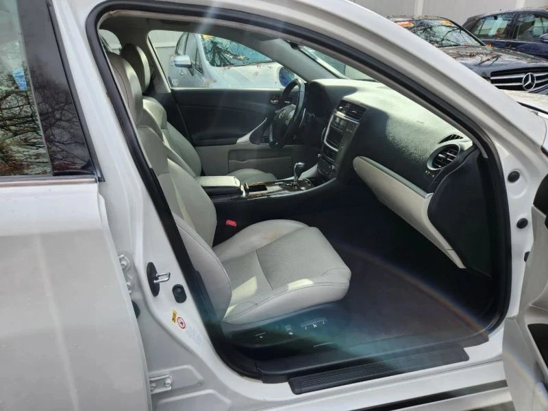 2013 Lexus IS 2nd Gen - Image 4 of 12