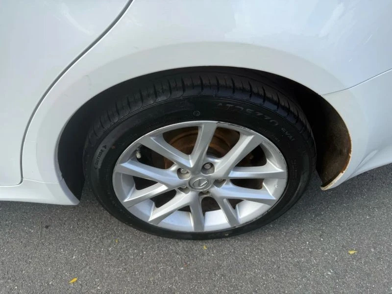 2013 Lexus IS 2nd Gen - Image 10 of 12
