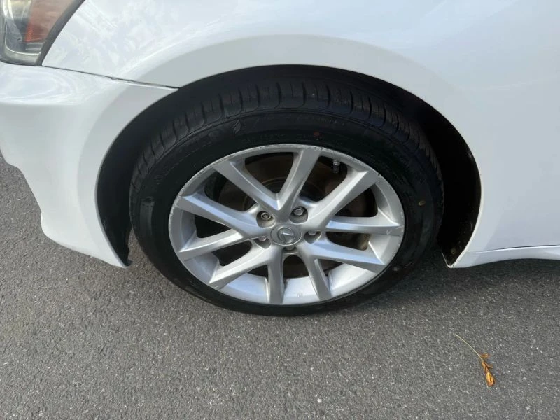 2013 Lexus IS 2nd Gen - Image 9 of 12