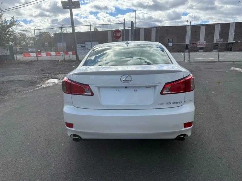 2013 Lexus IS 2nd Gen - Image 4 of 12