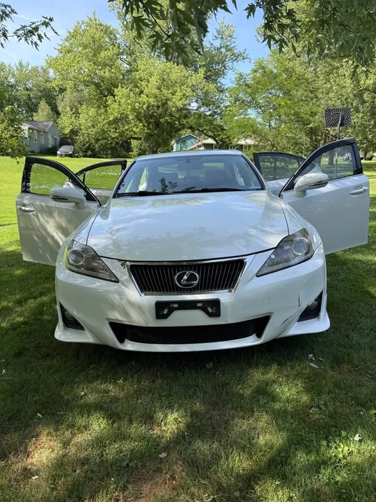 2013 Lexus IS 2nd Gen - Image 2 of 10