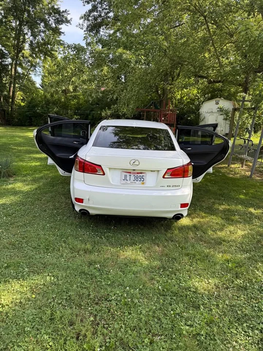 2013 Lexus IS 2nd Gen - Image 4 of 10
