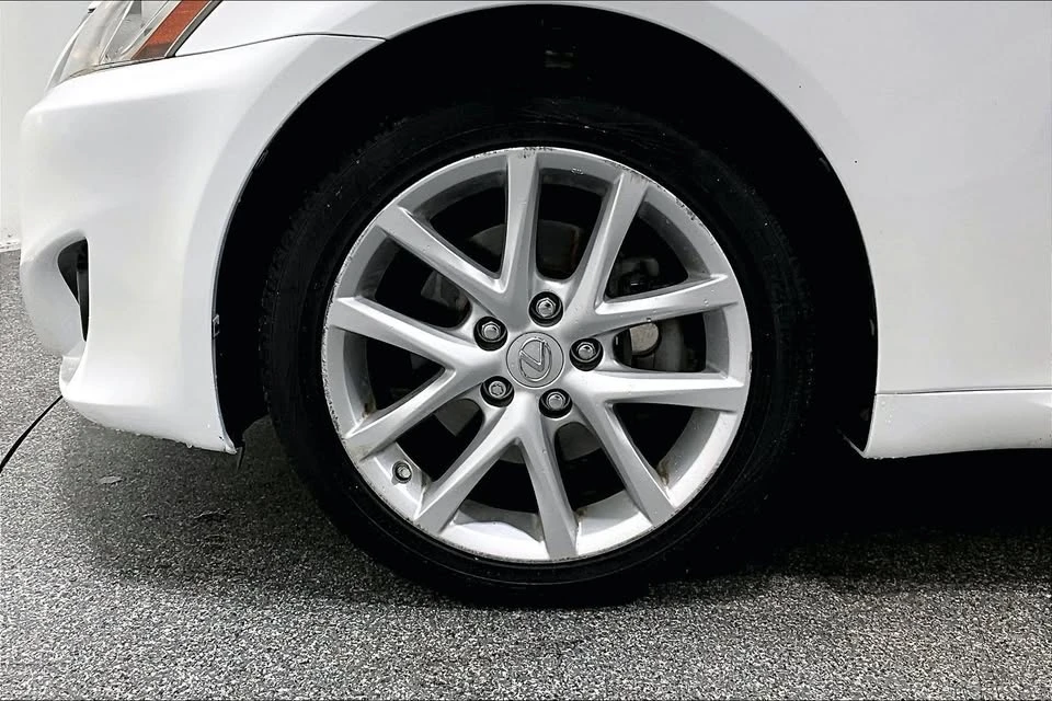 2013 Lexus IS 2nd Gen - Image 9 of 10