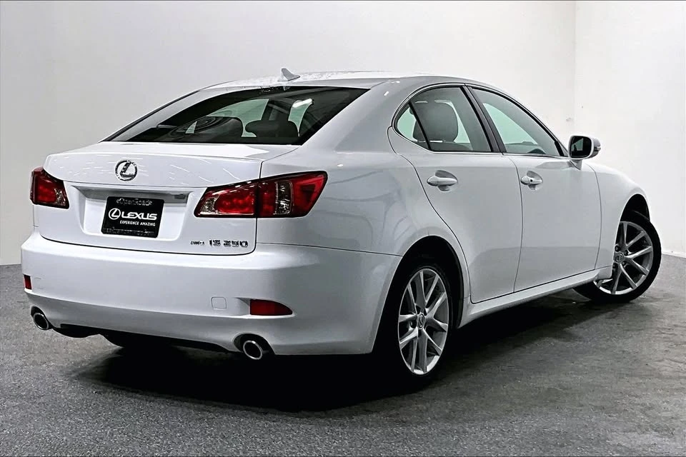 2013 Lexus IS 2nd Gen - Image 3 of 10