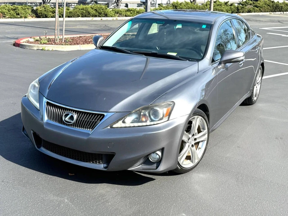 2013 Lexus IS 2nd Gen - Image 9 of 16