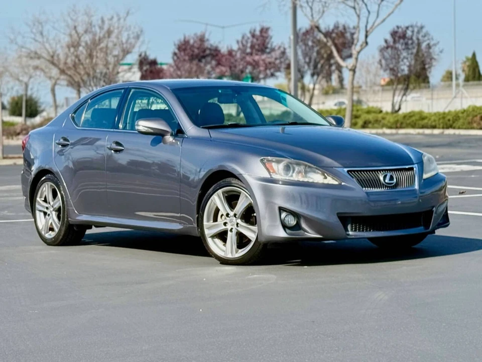 2013 Lexus IS 2nd Gen - Image 3 of 16