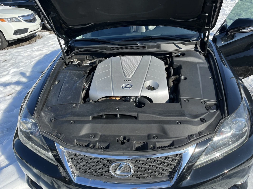 2013 Lexus IS 2nd Gen - Image 15 of 17