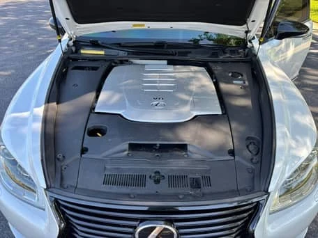 2013 Lexus LS 4th Gen - Image 3 of 8