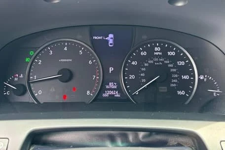2013 Lexus LS 4th Gen - Image 4 of 4