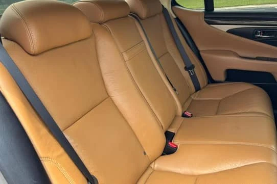 2013 Lexus LS 4th Gen - Image 6 of 6