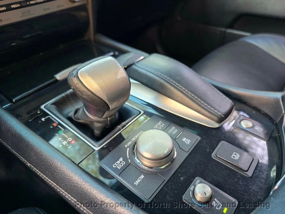 2013 Lexus LS 4th Gen - Image 9 of 12
