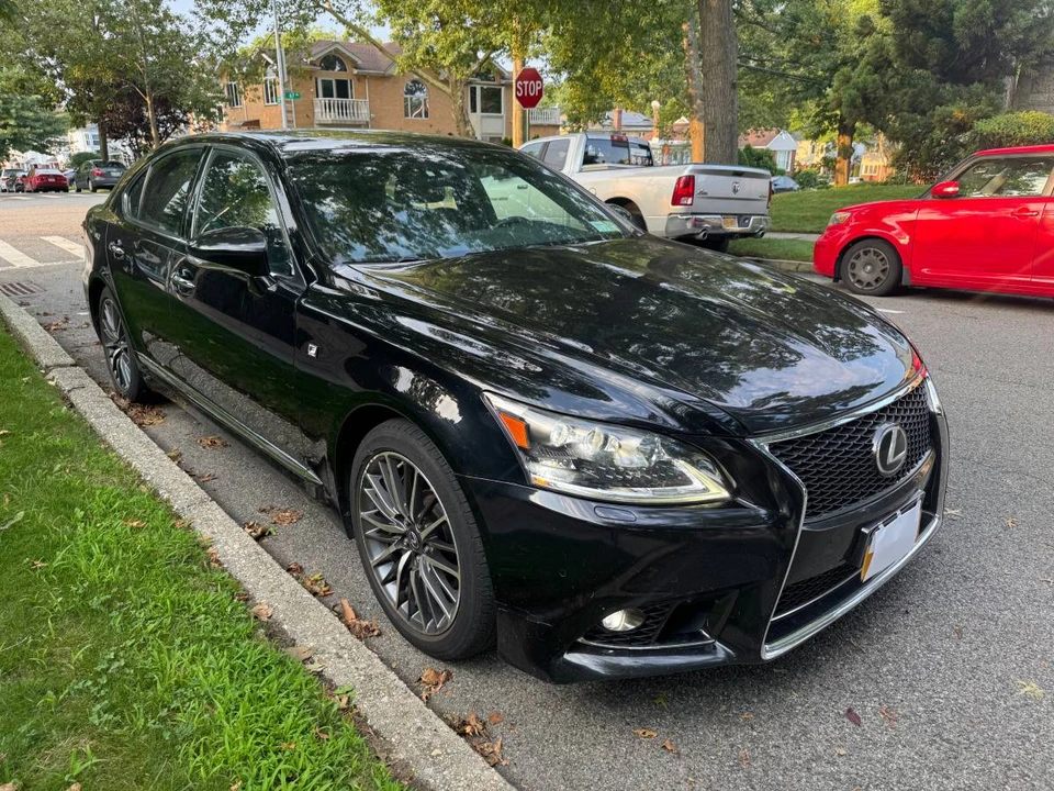 2013 Lexus LS 4th Gen - Image 13 of 18