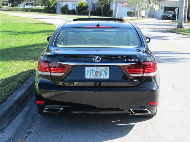 2013 Lexus LS 4th Gen - Image 11 of 12
