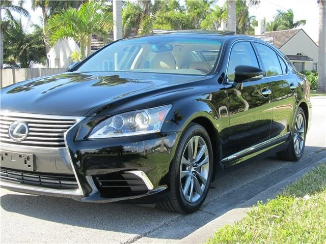 2013 Lexus LS 4th Gen - Image 6 of 12