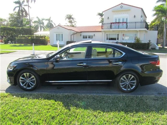 2013 Lexus LS 4th Gen - Image 8 of 12