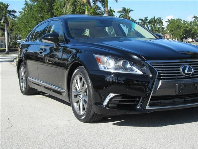 2013 Lexus LS 4th Gen - Image 3 of 12