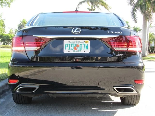 2013 Lexus LS 4th Gen - Image 12 of 12