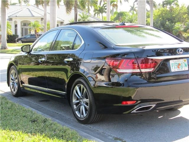 2013 Lexus LS 4th Gen - Image 10 of 12