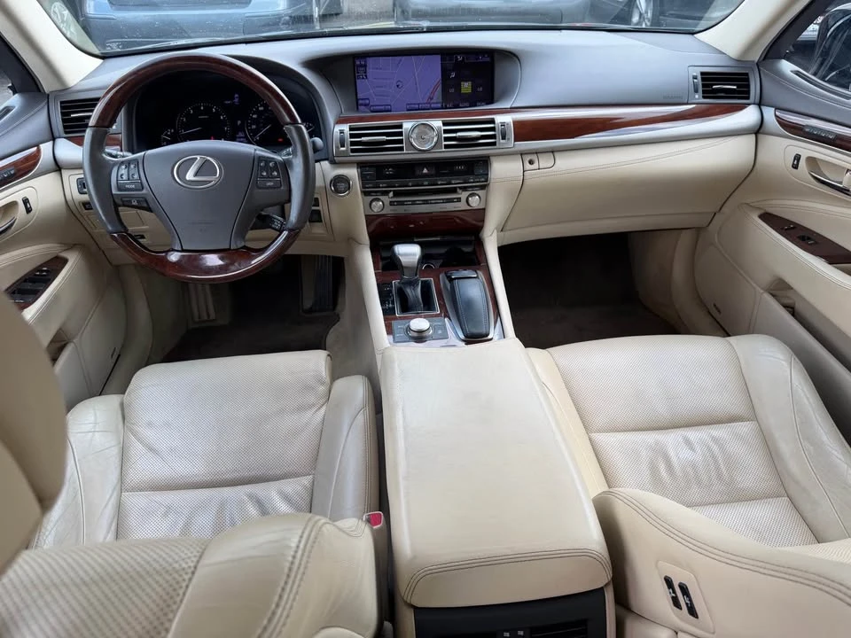 2013 Lexus LS 4th Gen - Image 9 of 15