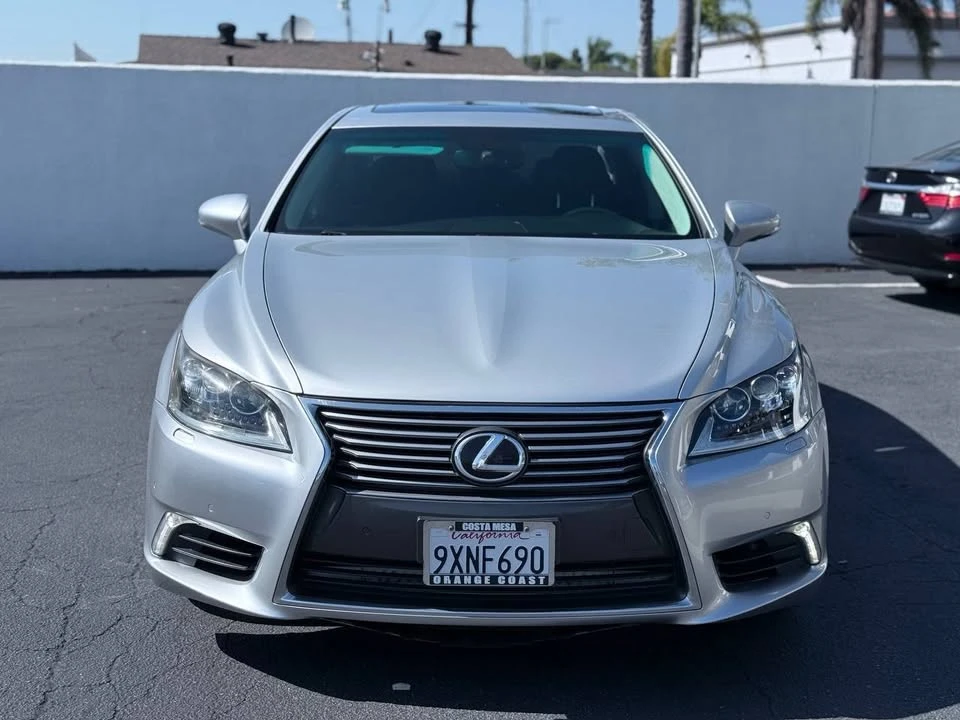 2013 Lexus LS 4th Gen - Image 9 of 20