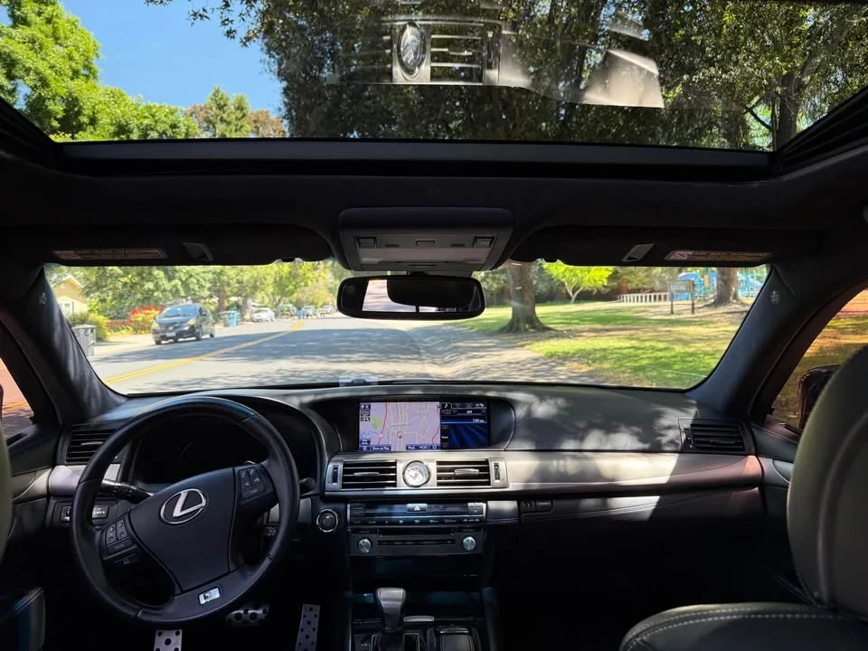 2013 Lexus LS 4th Gen - Image 11 of 13