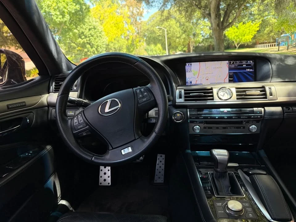 2013 Lexus LS 4th Gen - Image 10 of 13