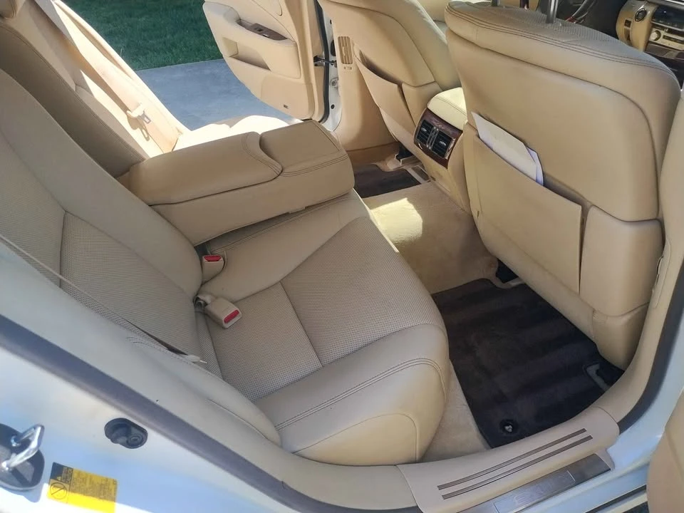 2013 Lexus LS 4th Gen - Image 13 of 17