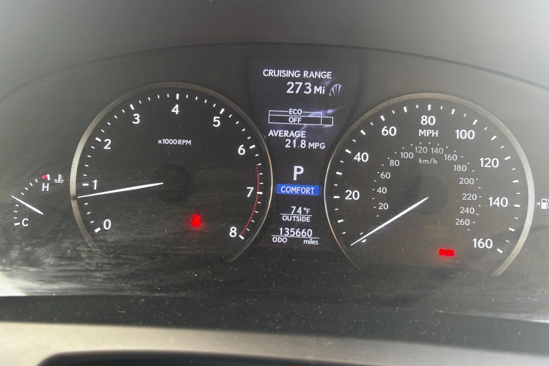 2013 Lexus LS 4th Gen - Image 30 of 31
