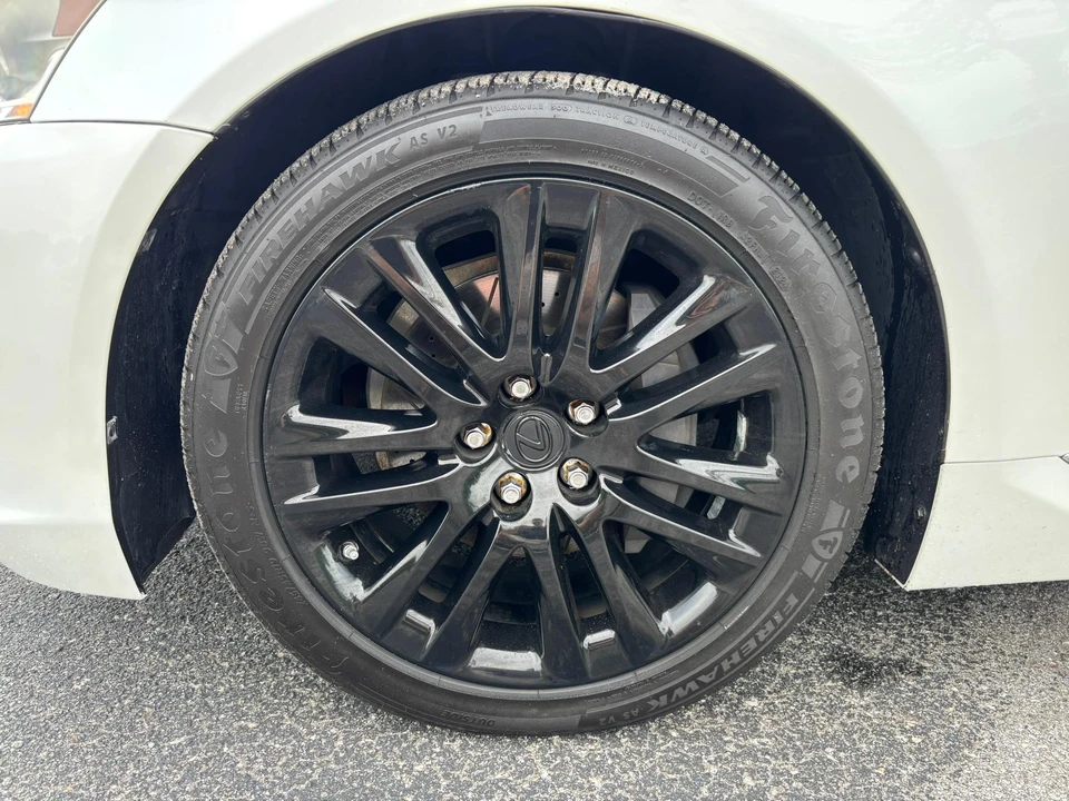 2013 Lexus LS 4th Gen - Image 28 of 31