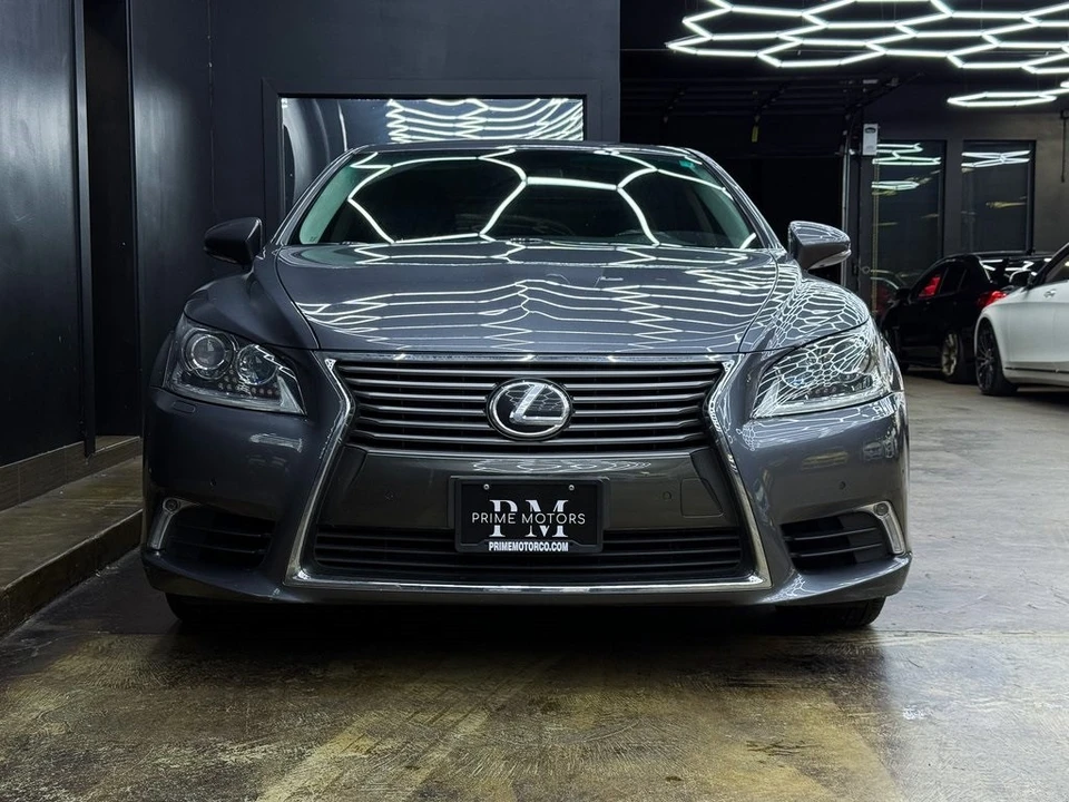 2013 Lexus LS 4th Gen - Image 2 of 21