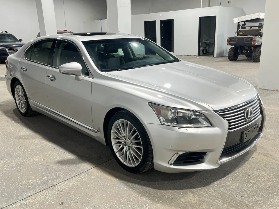 2013 Lexus LS 4th Gen - Image 3 of 22