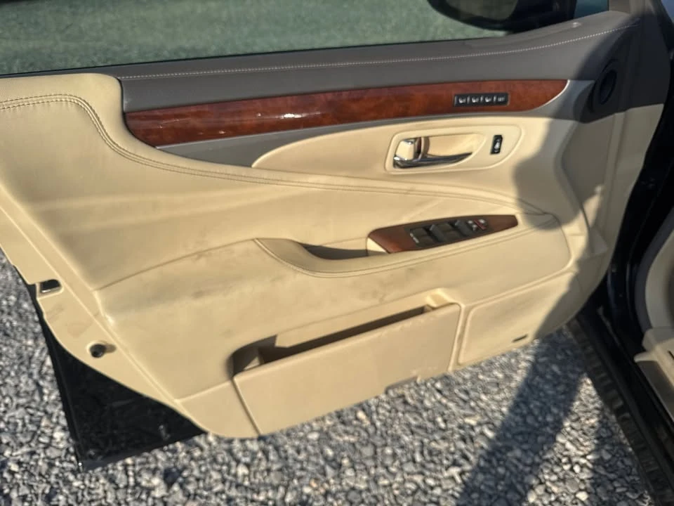 2013 Lexus LS 4th Gen - Image 5 of 20