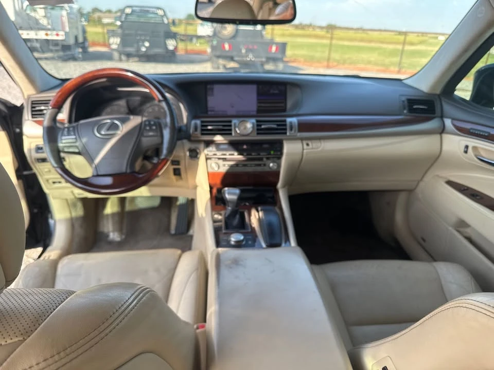 2013 Lexus LS 4th Gen - Image 3 of 20