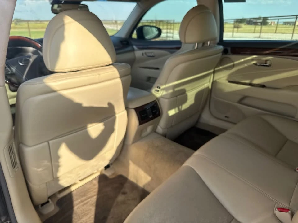 2013 Lexus LS 4th Gen - Image 2 of 20