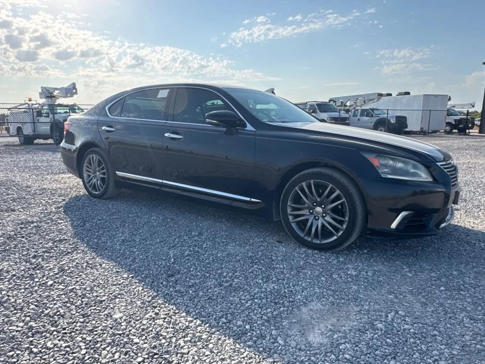 2013 Lexus LS 4th Gen - Image 20 of 20