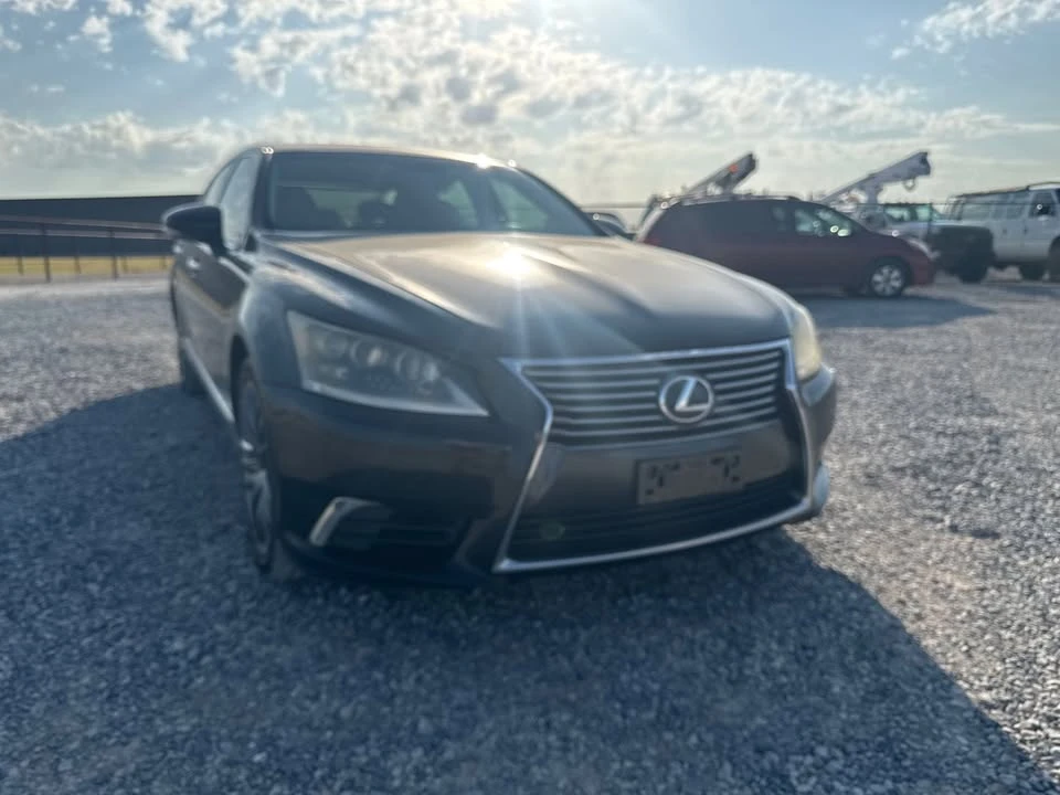 2013 Lexus LS 4th Gen - Image 13 of 20