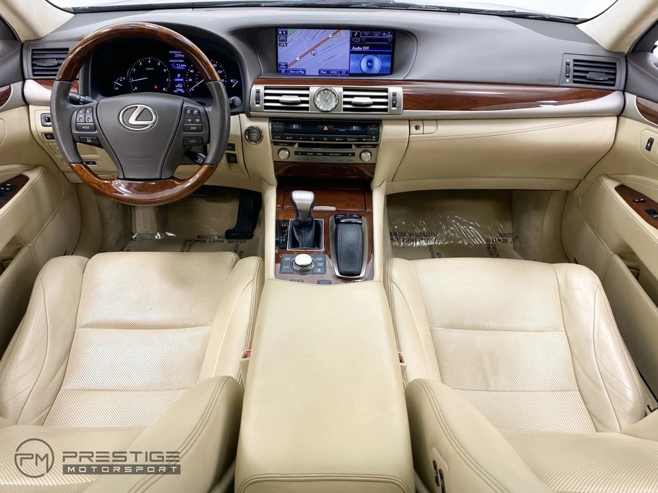2013 Lexus LS 4th Gen - Image 19 of 21