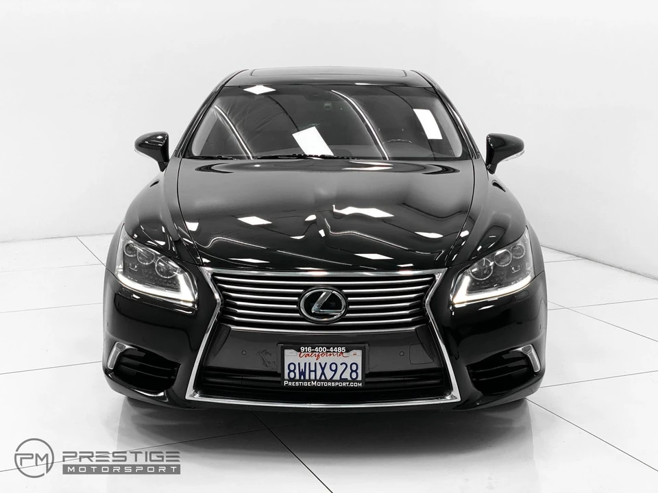 2013 Lexus LS 4th Gen - Image 2 of 21